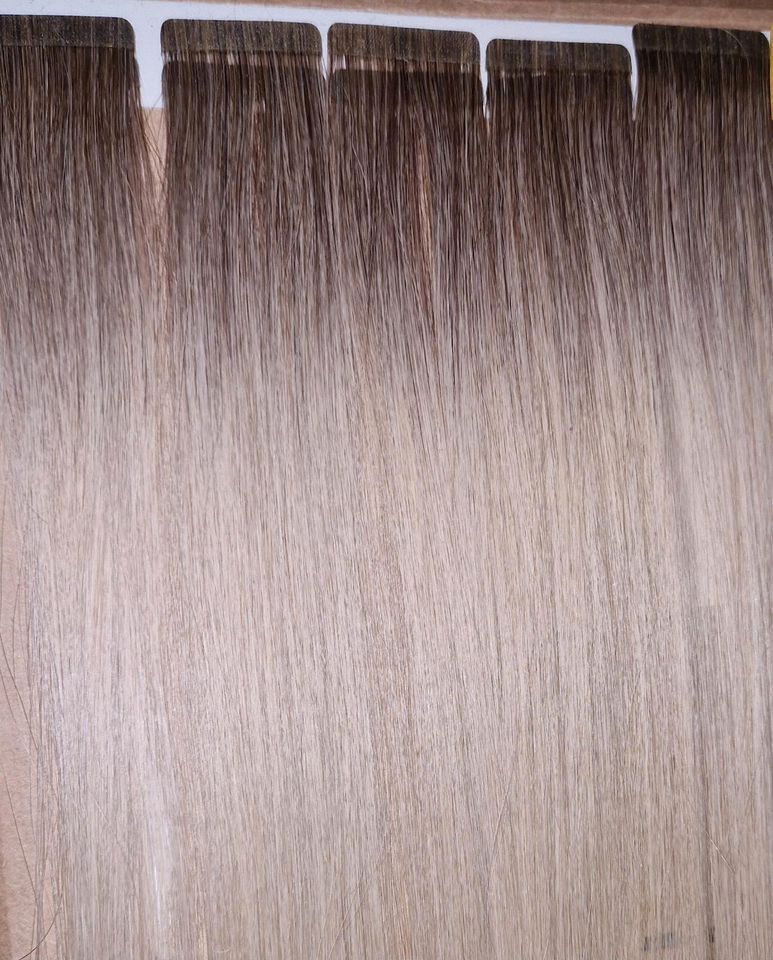 Tape-In Extensions, Blond Rooted von YouYou Hair in Trittau