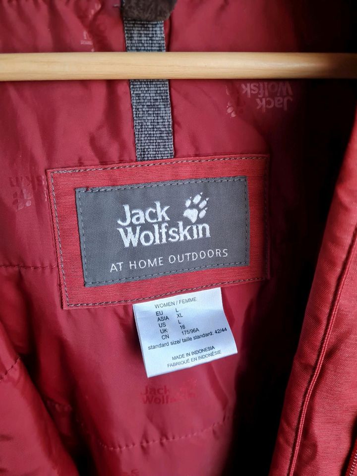 Winterjacke Jack Wolskin Damen in Bad Lippspringe