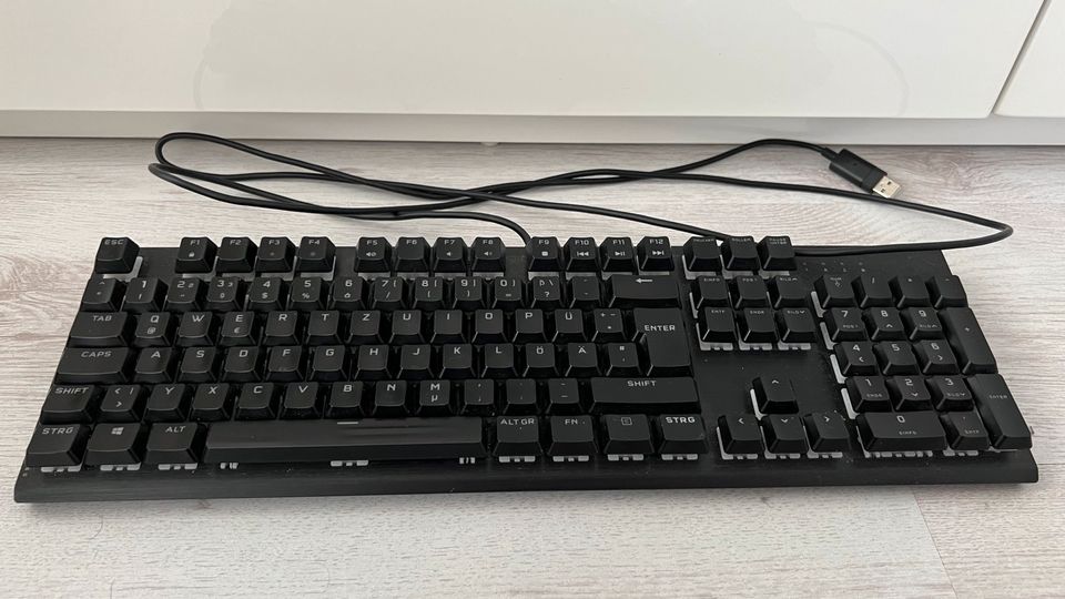 Corsair k60 RGB Pro mechanical in Berlin