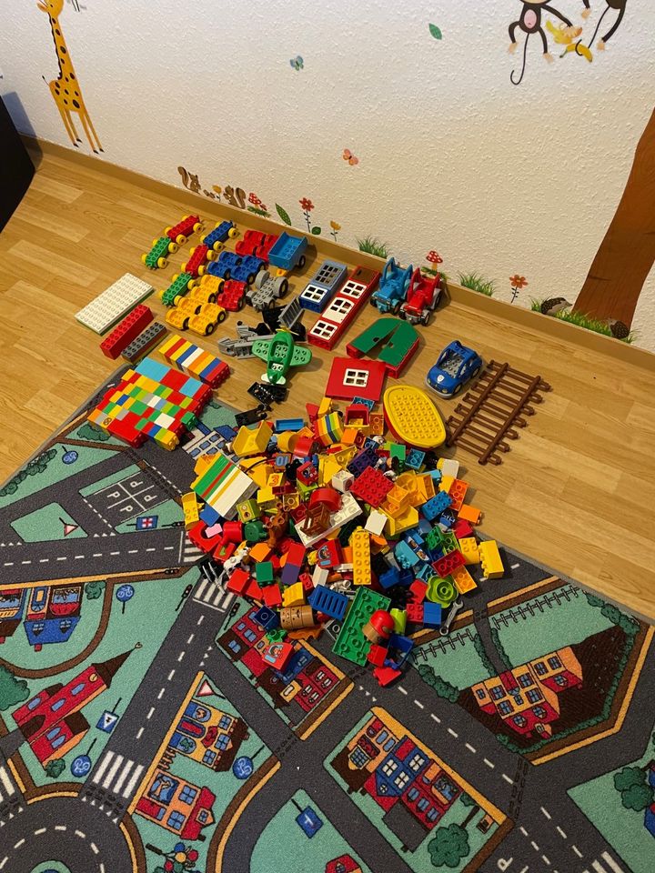 Kiste voll Lego Duplo in Bremen