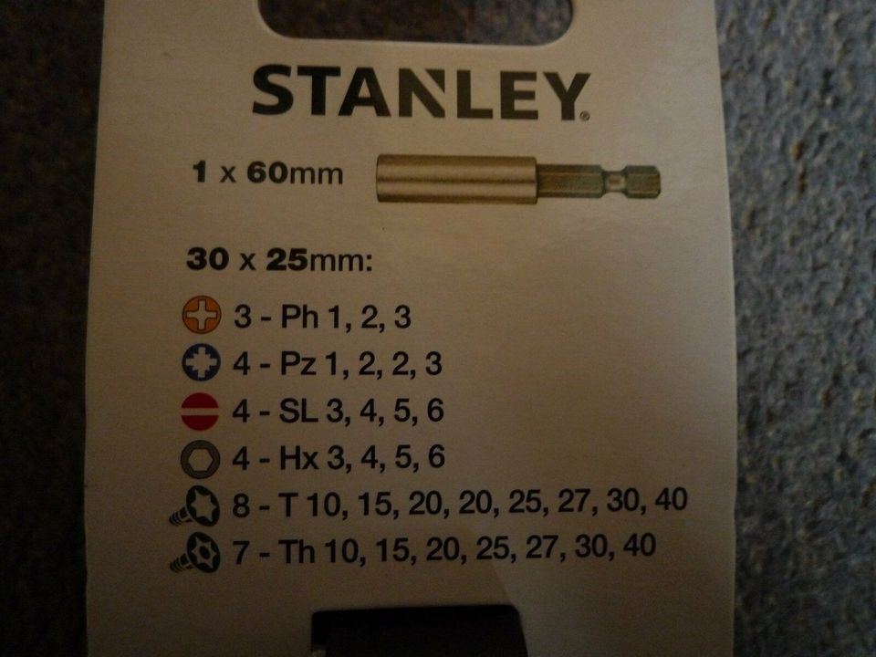 Stanley Bit Set Bitsatz Bitkasten 31 Teile: 1x60mm + 30x25mm NEU in Eitensheim