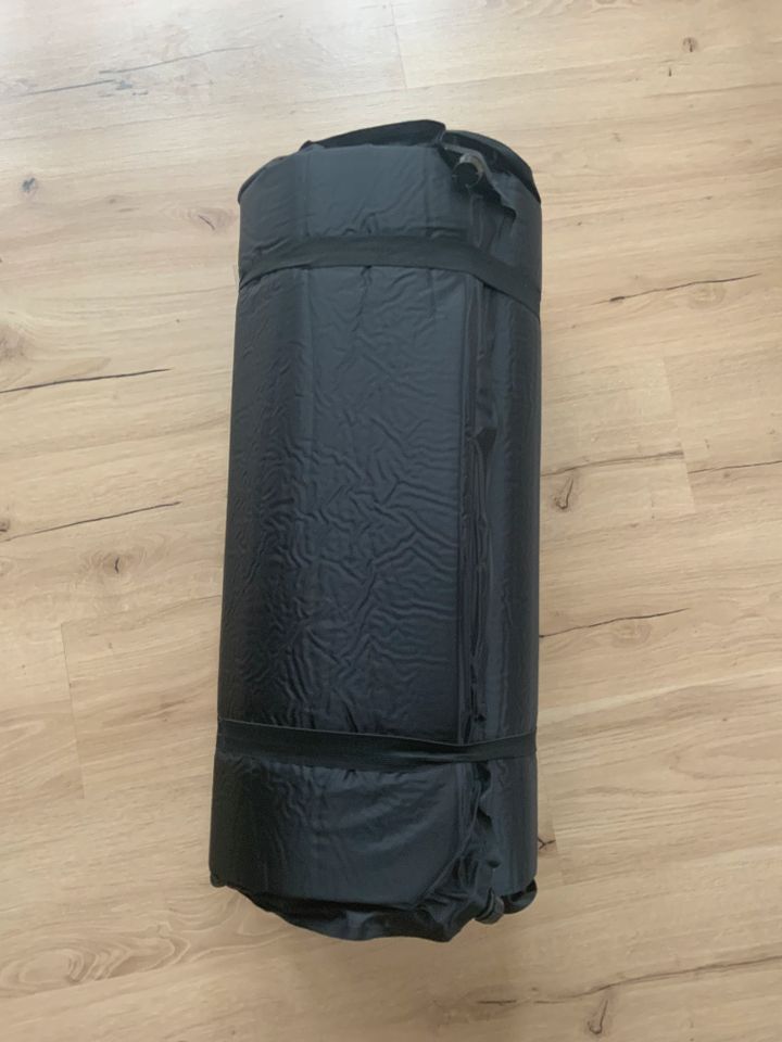 NEU XXL Selbstaufblassbare Campingmatte Isomatte Luftmatratze 200 in Kassel