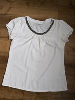 Blusenshirt weiß mit Palietten am Aufschnitt Vero Moda Größe M Niedersachsen - Grünendeich Niederelbe Vorschau