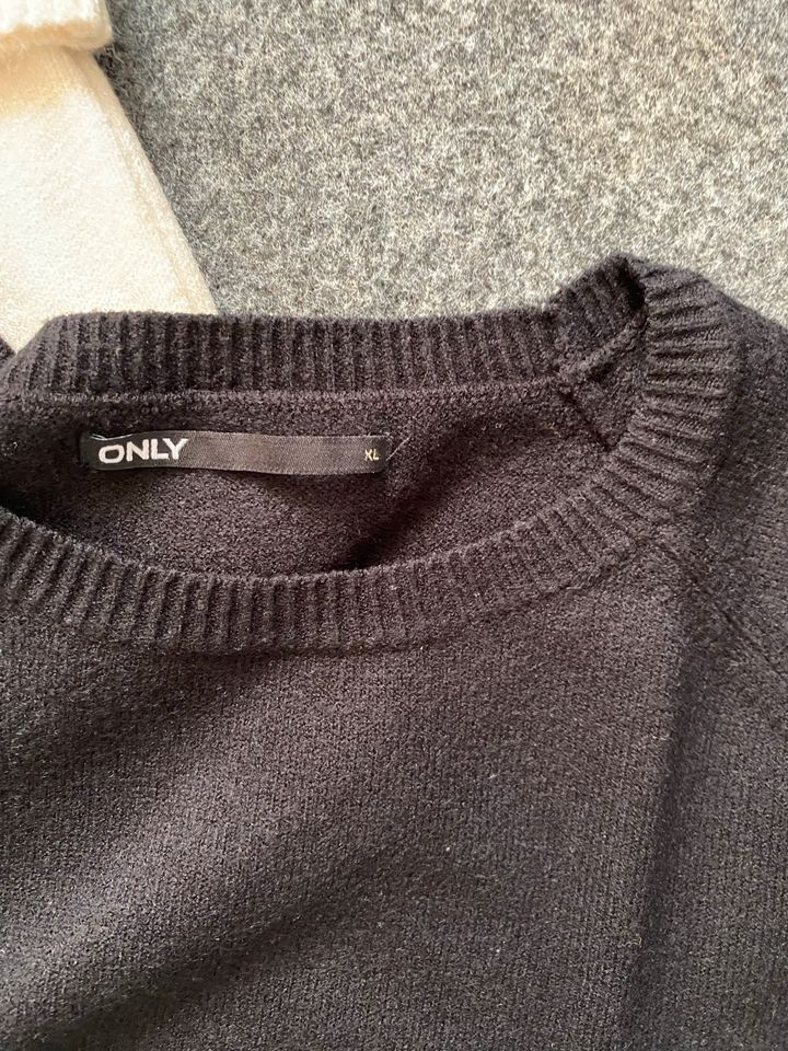 Pullover Damen XL schwarz und beige ungetragen in Seevetal