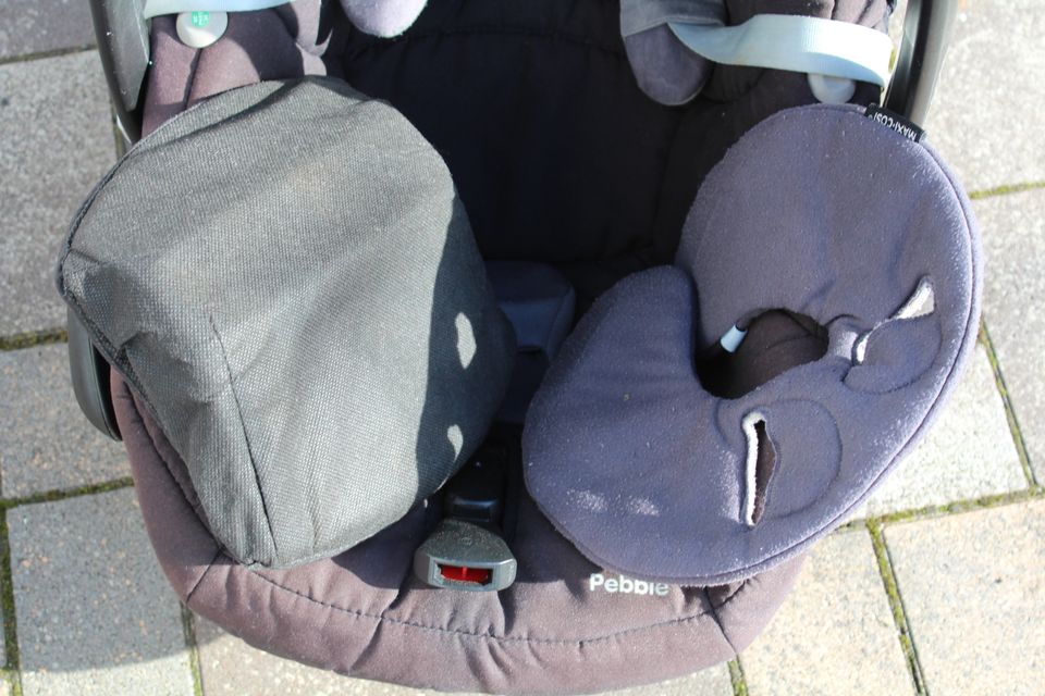 Babyschale bis 13 kg Maxi Cosi Pebble mit Iso Fix in Marburg