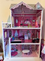 Barbiehaus - mit Zubehör aus Holz Hessen - Niederdorfelden Vorschau