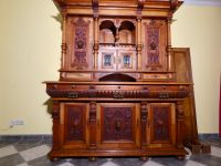 großes Gründerzeit Buffet Berlin in Nussbaum furniert um 1880/90 Niedersachsen - Gnarrenburg Vorschau