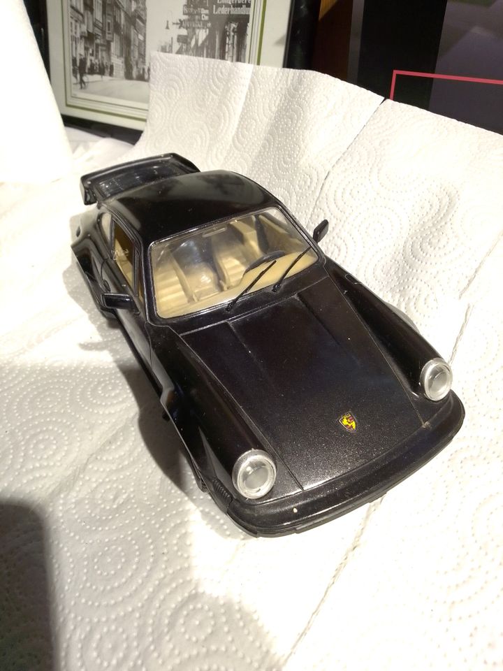 Modelauto 1:16 Porsche 911 schwarz neuwertig unbespielt....... in Flensburg