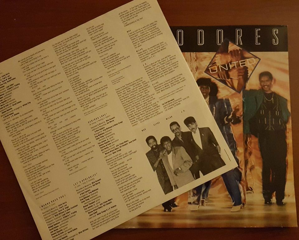 The Commodores / 2 x Vinyl - Nightshift und United-bitte lesen in Hamburg