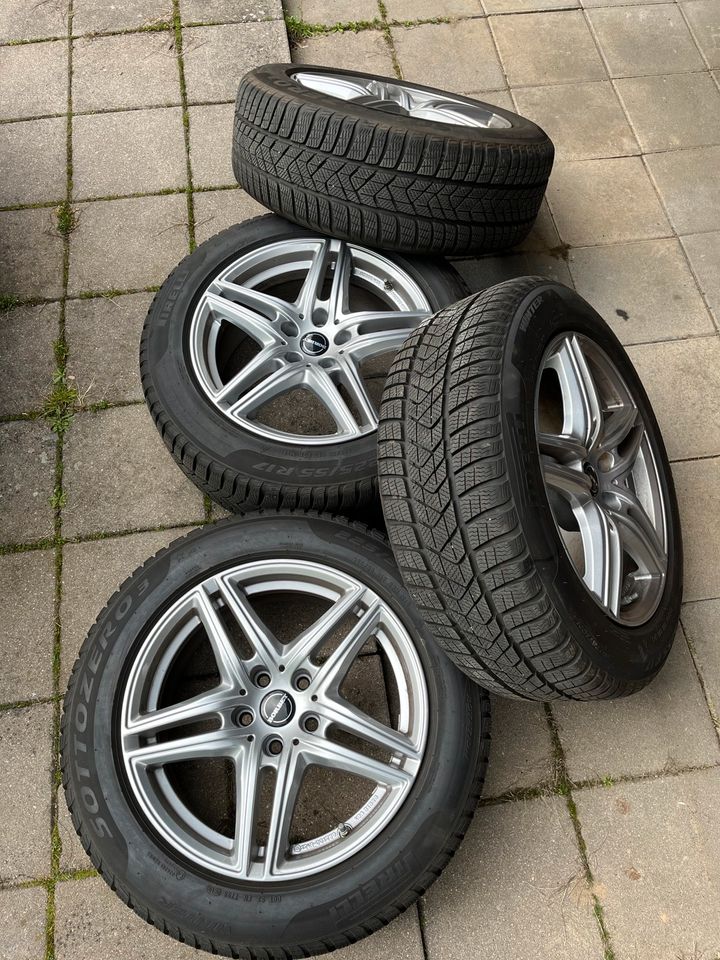 Pirelli Winterreifen  225/55  R17 mit NEU Aluminium Felgen in Störnstein