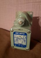 Square D Limit Switch TUB 4 M11 / 1435 Inklusive Versand Hessen - Ronshausen Vorschau