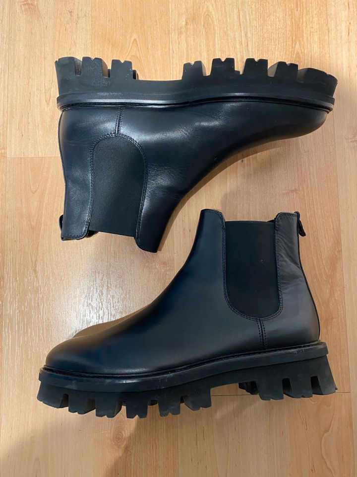 Schwarze Chelsea Boots Natalia AGL in München