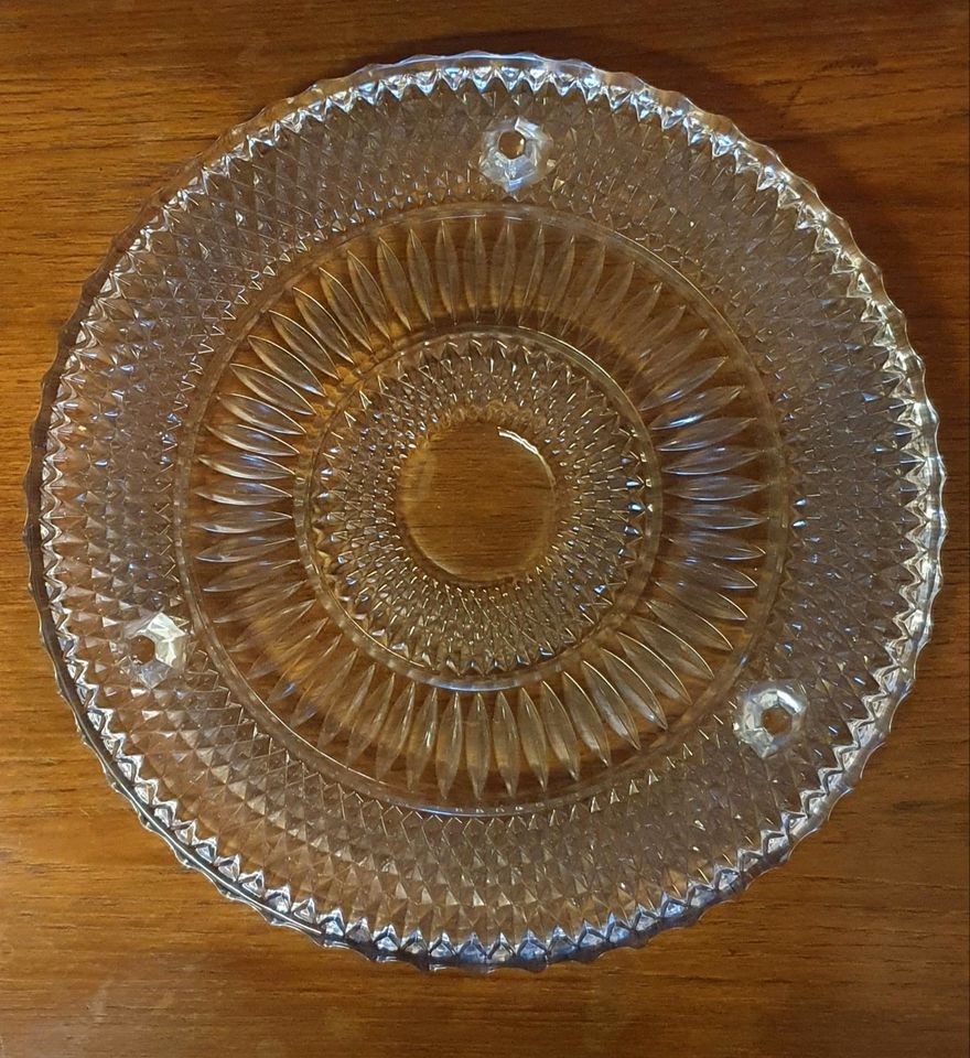 Kristallglas Platte mit 3 kleinen Füßen,  d= ca. 28cm in Gönnheim