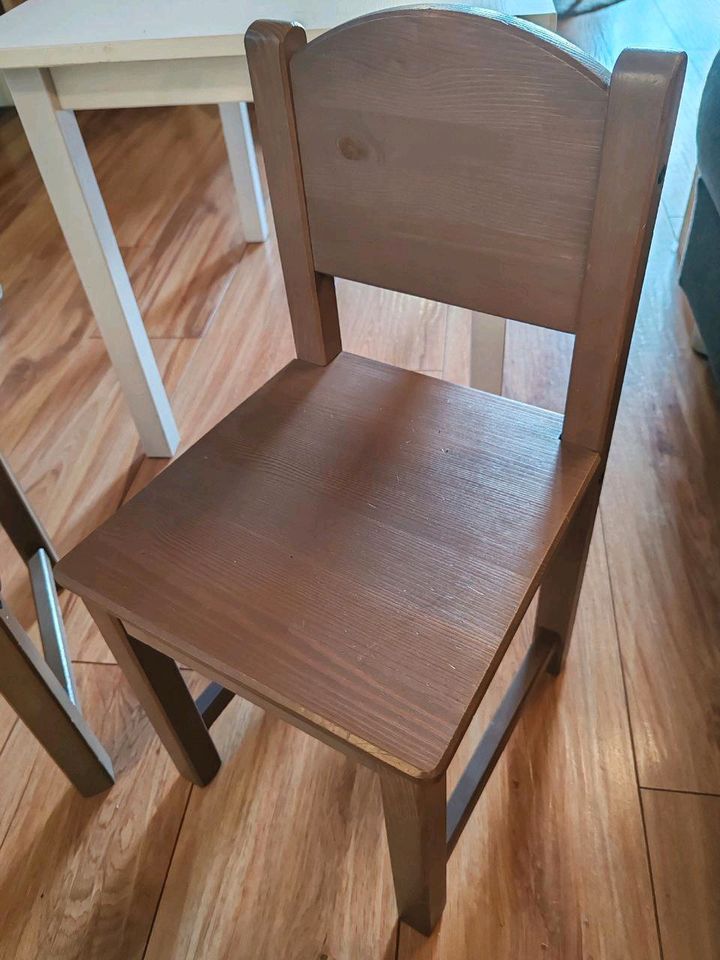 Kindertisch mit Stühlen, Ikea Sundvik, Kinderzimmer in Leipzig