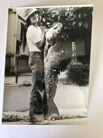 John Paul Young sehr schönes  Photo,mit großem Fisch Nordrhein-Westfalen - Solingen Vorschau