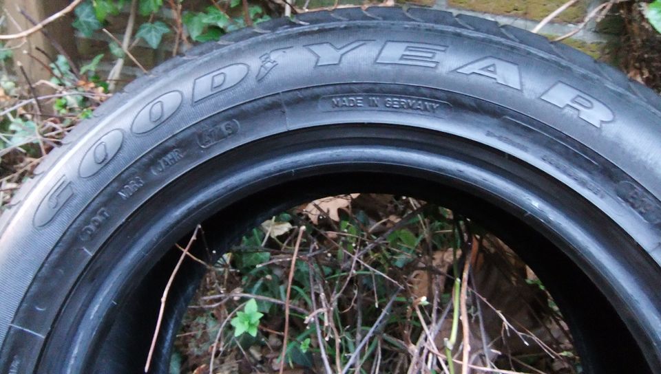 Sommerreifen 215/55 R 16, 2 x Semperit, 2 x Goodyear in Handorf