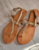 Sandalen flipflop zehentrenner gold glitzer 39 Gina benotti Nordrhein-Westfalen - Marl Vorschau