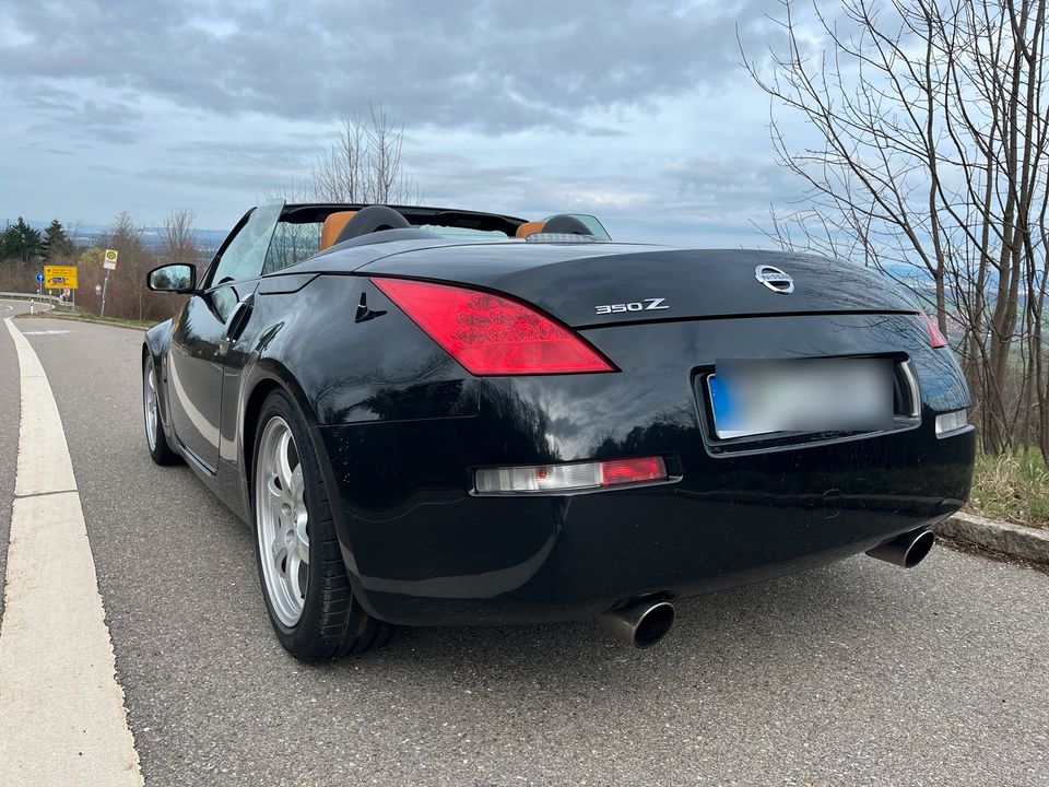 Nissan 350Z Roadster VQ35HR 313 PS RAYS in Hohenstadt