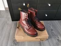 Dr. martens Damen Stiefel Schuhe cherry red 1460 Gr. 38 wie neu Nordrhein-Westfalen - Mülheim (Ruhr) Vorschau
