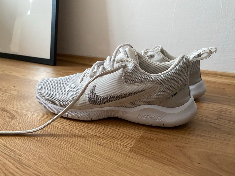 Nike, Gr.36,5 in München