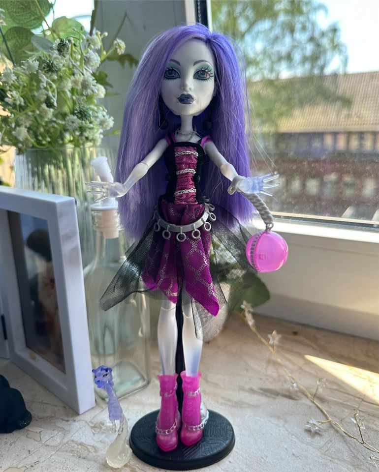 Monster High Spectra Vondergeist Puppe in Krefeld