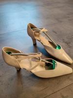 Hochzeitsschuhe Damenschuhe Creme Größe 40 Nordrhein-Westfalen - Bocholt Vorschau