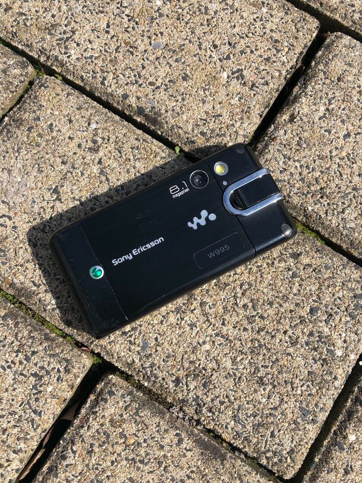 Sony Ericsson W995 Handy Smartphone Telefon phone Kamera walkman in Düsseldorf