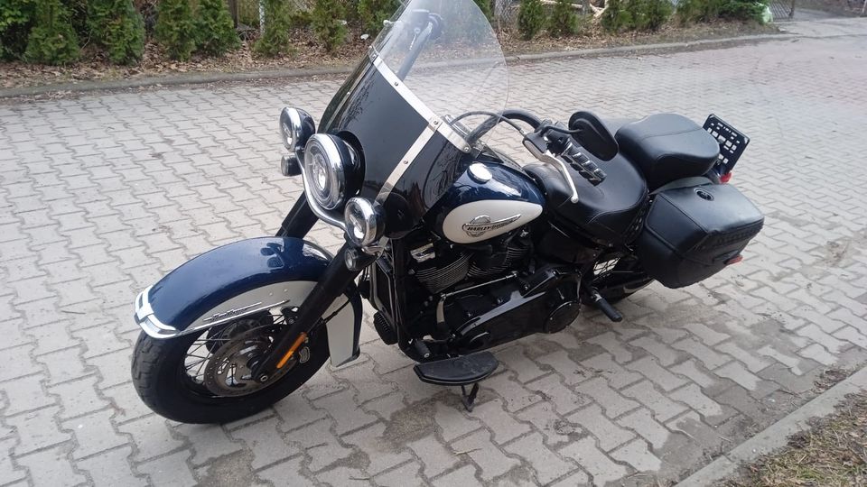 Harley Davidson Heritage Softail Slim Deluxe in Reutlingen