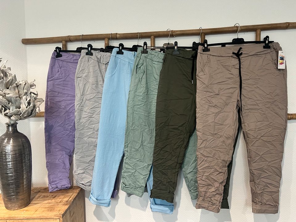 Jogpants in flieder made in Italy neu in Essen