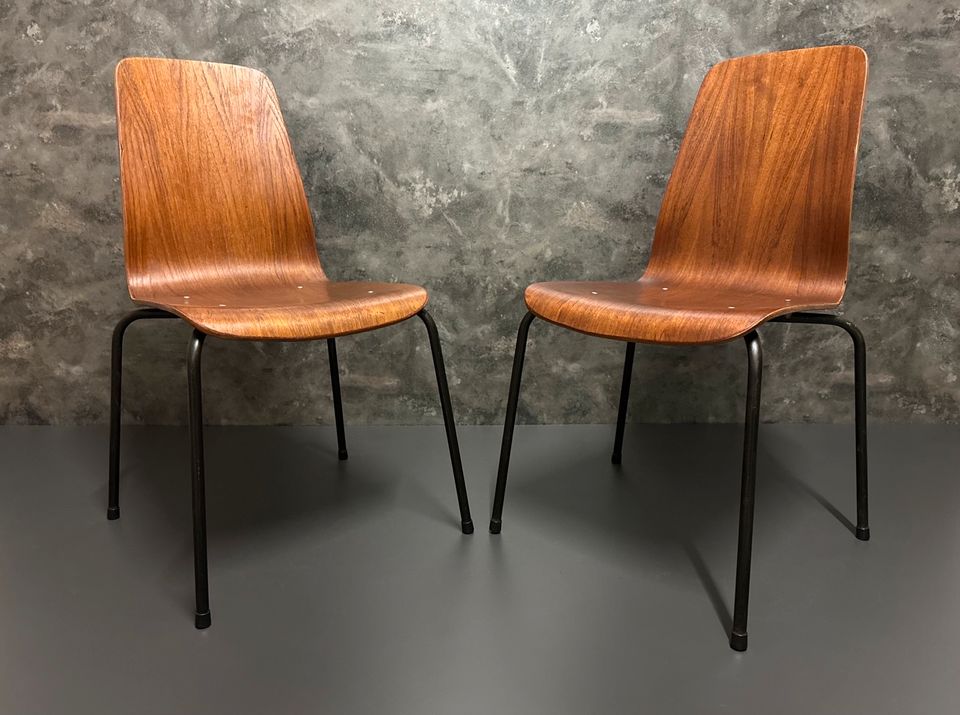 Teak Stühle Vintage Retro Teakholz Stuhl Stapelstühle Dänisch in Bruchköbel