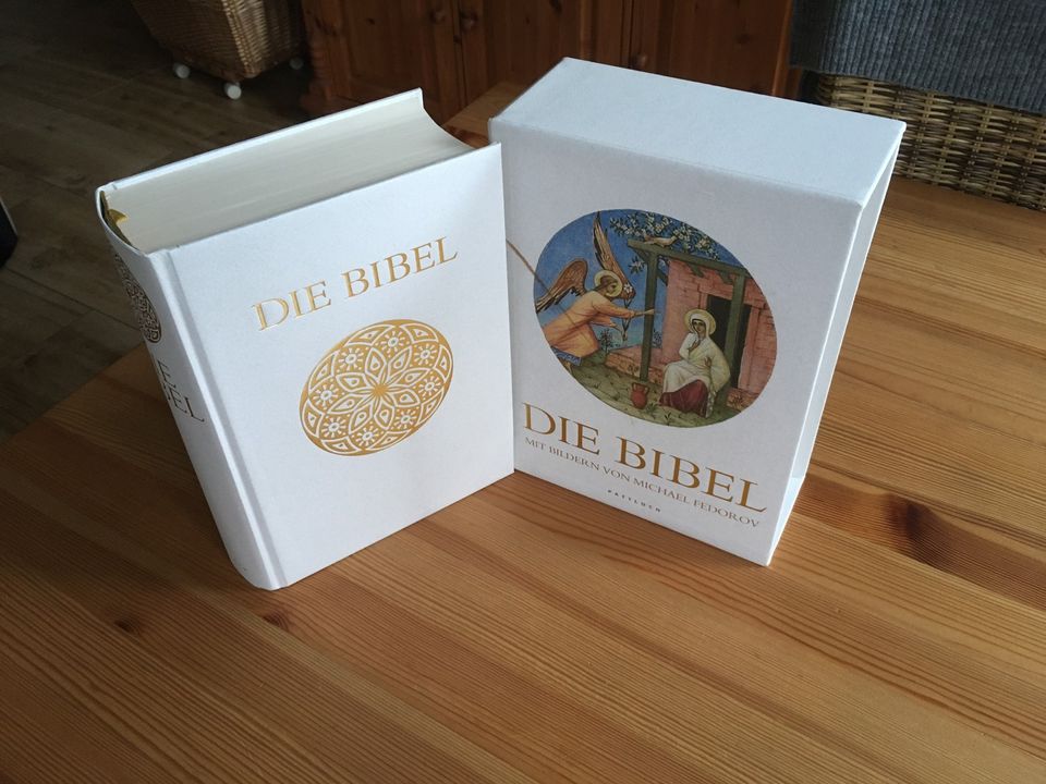 Buch die Bibel mit Bildern von Michael Fedorov in Bleckede