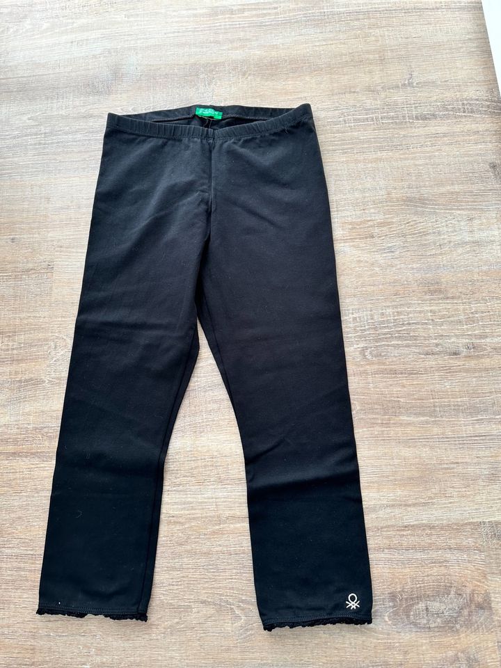 2 x Leggings Gr 152 Benetton Spitze in Ailertchen