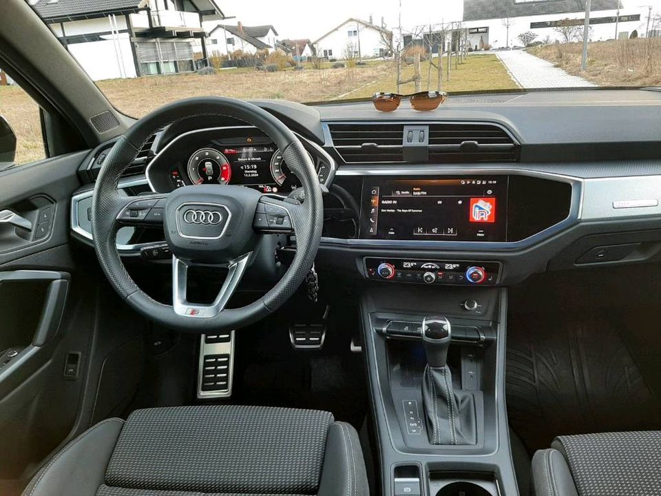 Audi Q3 35TDI 2xS line S-tronic AHK  20"SR Navi WR SONOS in Großmehring
