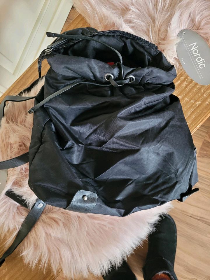 Rucksack ESPRIT in Kirchen (Sieg)