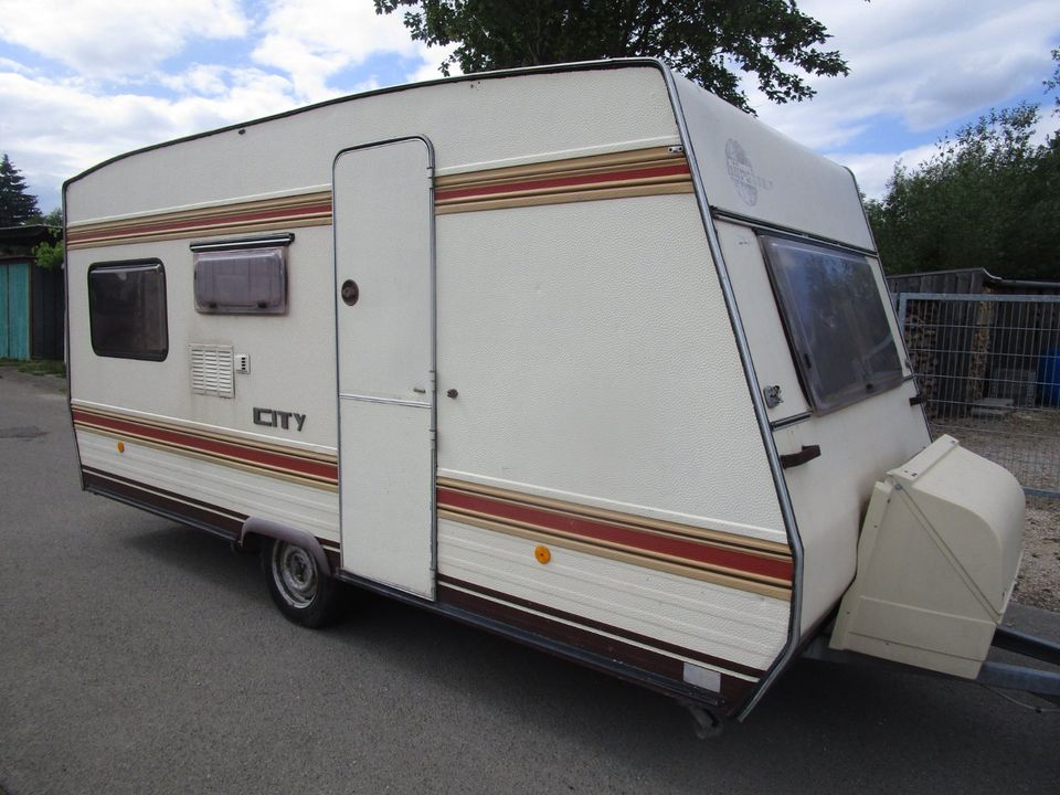 Nr.44 Bürstner City mit Stockbett, TÜV:7/25, billigwohnwagen. de in Bad Saulgau