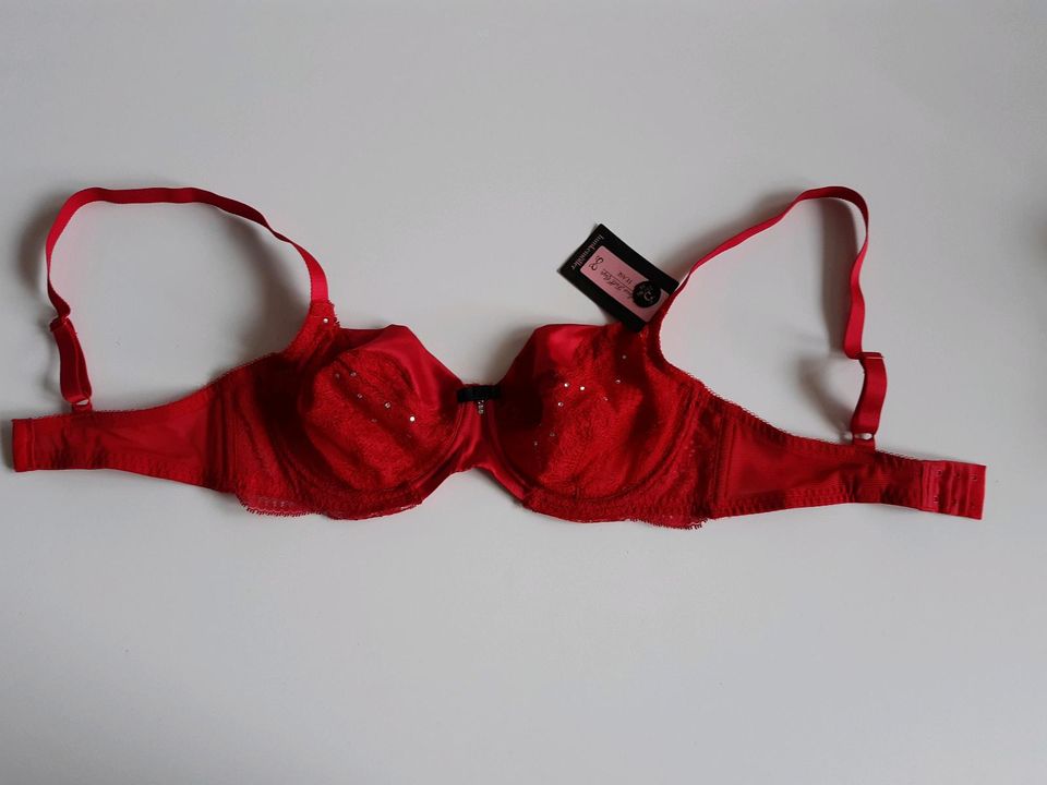 NEU BH ❌ Hunkemöller Neu sexy Tango Red 75 D rot ❌ spitze Etikett in Berlin