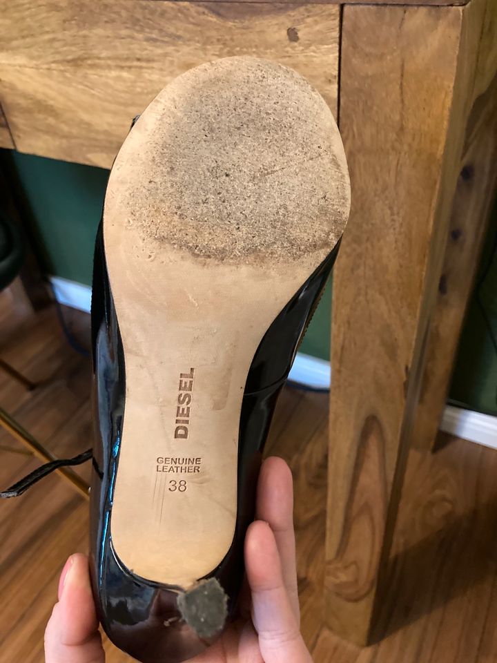 Diesel Sandalen Pumps 38 Leder Schwarz in Hamburg