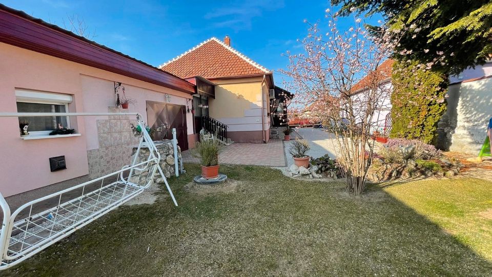 UNGARN-MARCALI-TOP LAGE-HAUS mit Gäste Wohnung in Pirmasens