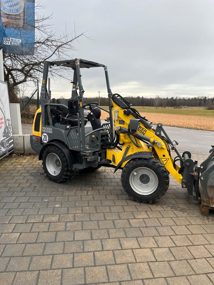 Vermietung Miete Wacker WL 25 Radlader Minibagger in Langenbach