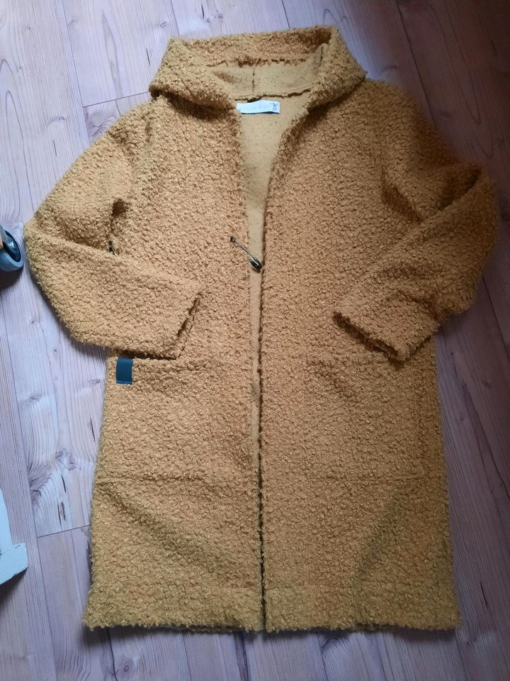 Jacke Übergangsjacke Cardigan mit Kaputze selbstgemacht in Achberg