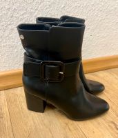 Esprit NEU Leder Boots Stiefeletten Gr 38 Stiefel Absatz 2024 Nordrhein-Westfalen - Velbert Vorschau