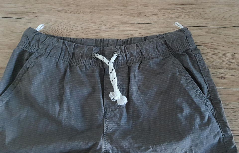 Kurze Hose Jungen Gr. 140 in Berlin