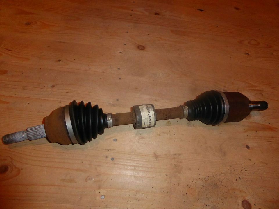 Original Antriebswelle links für Ford Focus 2010 - 2018 (MK3) in St. Georgen