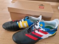 Fußballschuhe, Lego-Design, Adidas Größe ca. 34/35 Nordrhein-Westfalen - Iserlohn Vorschau