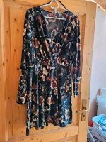 Schönes kurzes Sommerkleid, Blumig, H&M *fast Neu* Gr. M Bayern - Burggen Vorschau