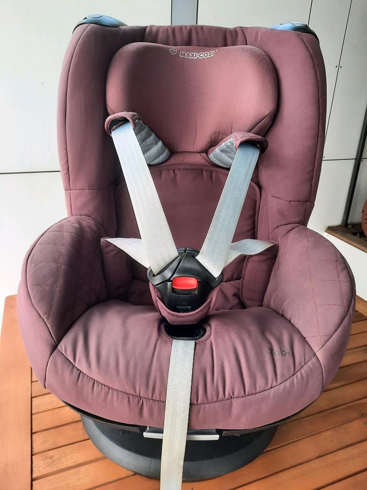 Maxi Cosi Tobi Kindersitz lila 9-18kg in Augsburg