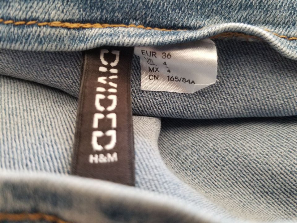 H&M Jeans Kleid Minikleid blau Gr. 36 in Hohenaspe