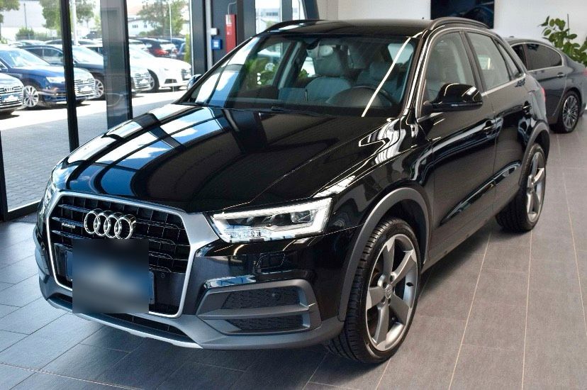 Audi Q3 2.0 TDI diesel automatic bj 04.2015 180PS in Attenkirchen