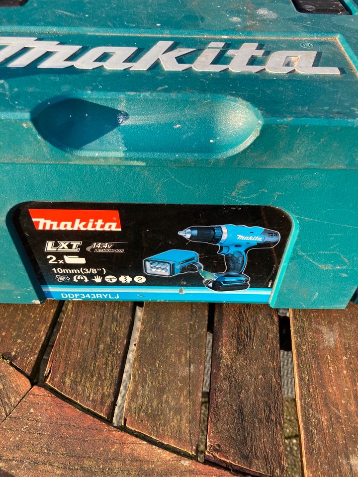 Werkzeugkoffer von Makita in Upleward