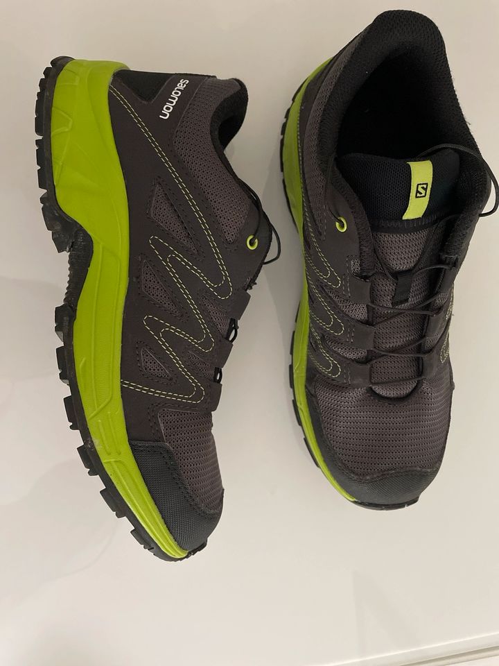 Salomon Outdoor Schuhe Gr 38 wie NEU in Winterberg